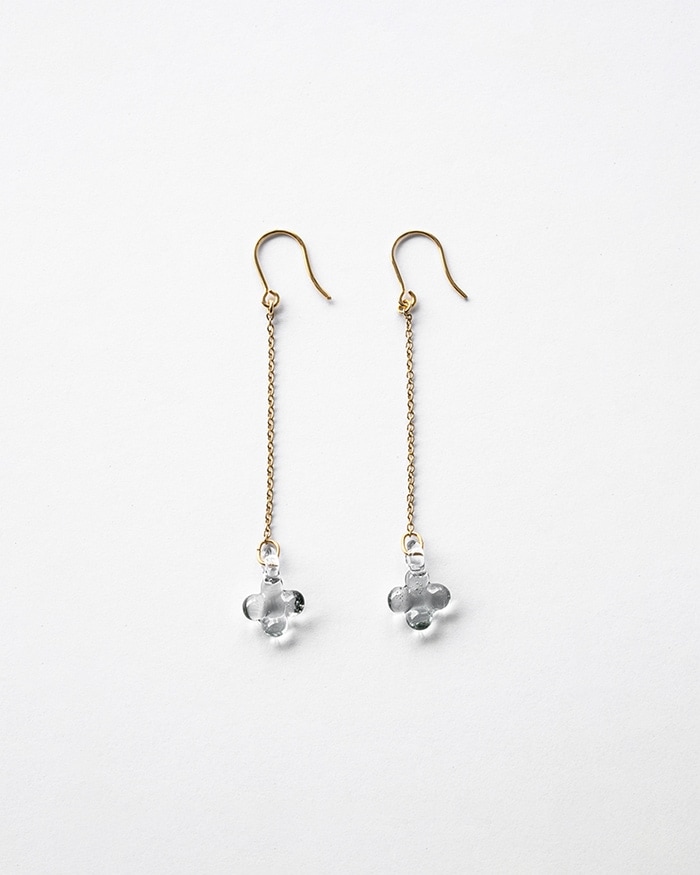 ピアス アジサイ グレー1